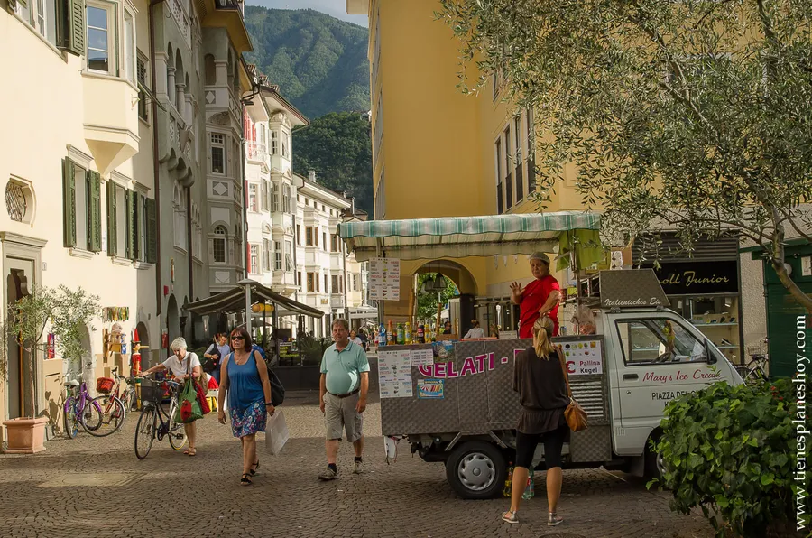 Via Portici Minori
