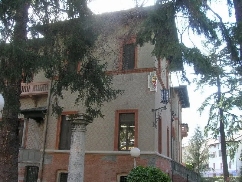 Via Scarpatetti