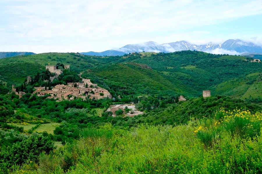 Viewpoints of the Roussillon Plain