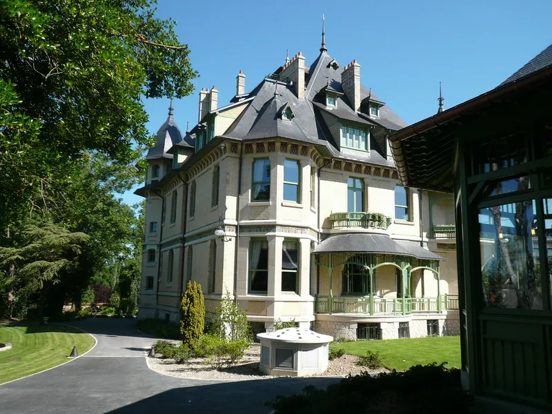 Villa Demoiselle