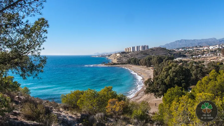 Villajoyosa Beach (Playa de Villajoyosa)
