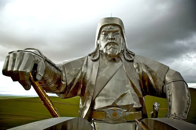 Visit Chinggis Khaan Statue