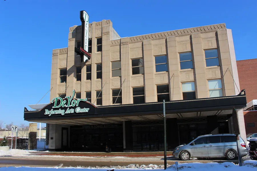 Warner Theatre