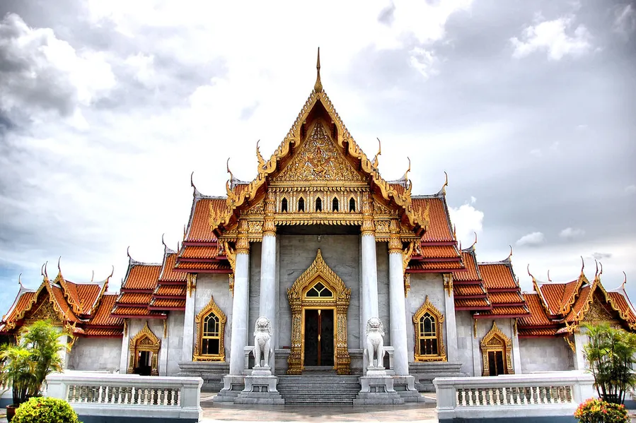 Wat Benchamabophit (Marble Temple)