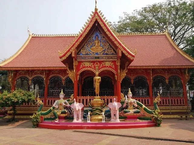 Wat Si Muang