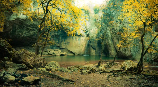 Waterfall Sini Vir