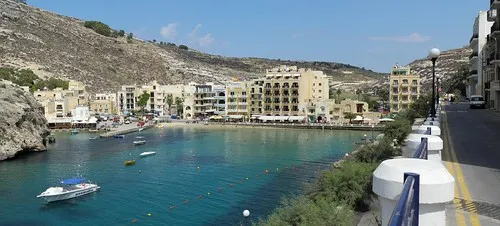 Xlendi Bay