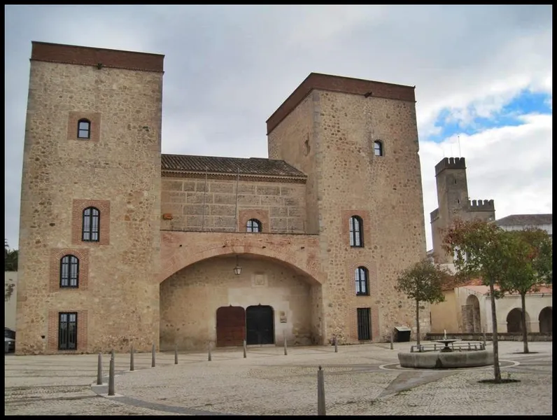 Yacimiento Arqueológico de la Plaza de San José