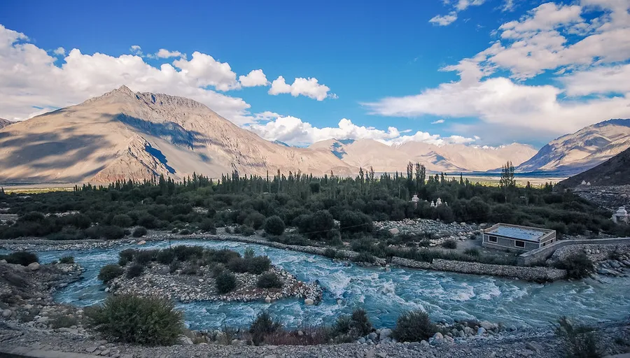 Yarab Tso Lake