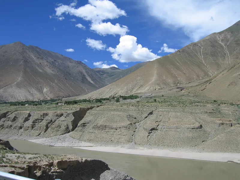 Yarlung Tsangpo Grand Canyon (day trip)