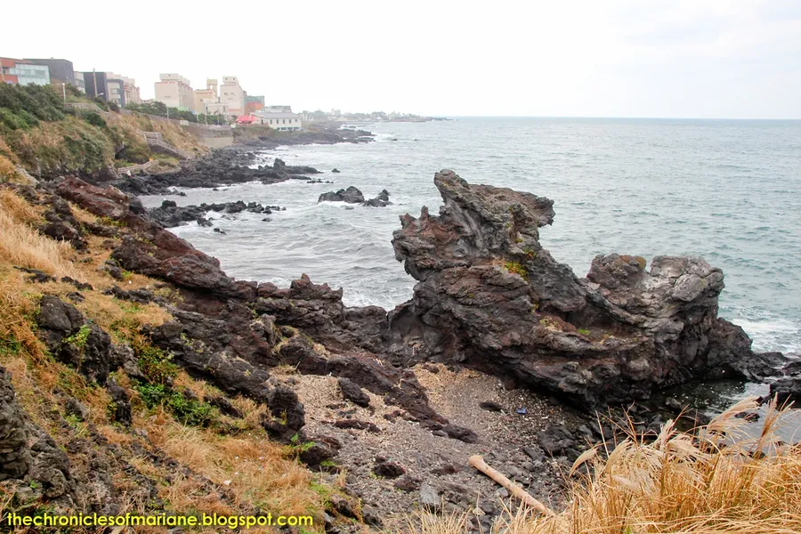 Yongduam Rock