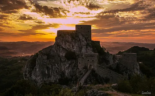 Zvornik Fortress (Kula Grad)