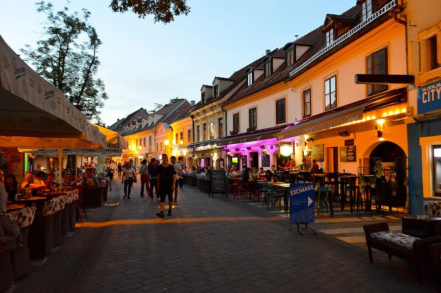 Restaurant in Zegrab